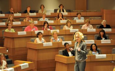 Image of an educational programs workshop in summer 2009