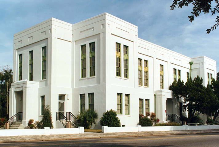 Image: Federal courthouse in Beaufort, SC.