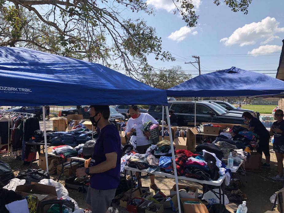 With help from probation staff in the Eastern District of Texas and the Eastern District of Louisiana, a makeshift clothing and household goods giveaway was organized for Western District of Louisiana probation staff and the individuals they supervise. 